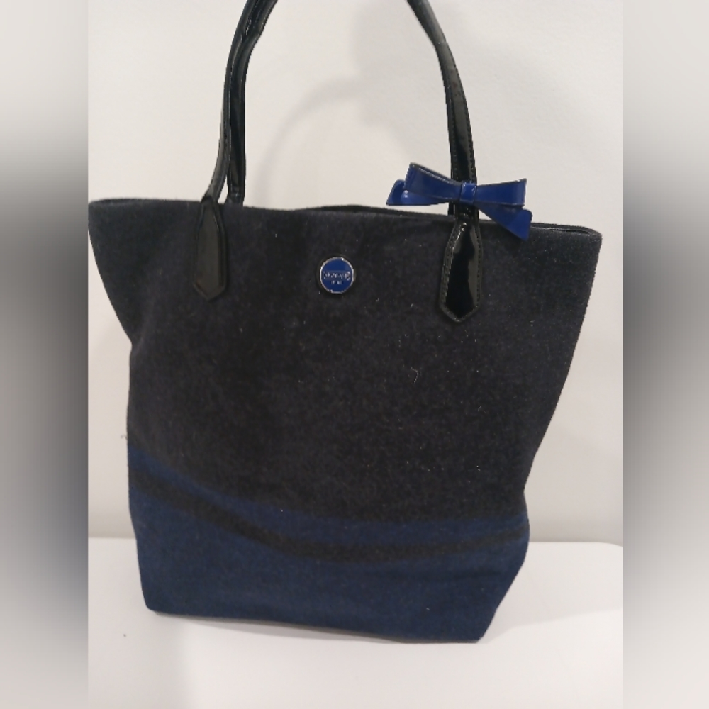 SIGNATURE STRIPE WOOL STRIPE NORTH/SOUTH TOTE (COACH F24665)
